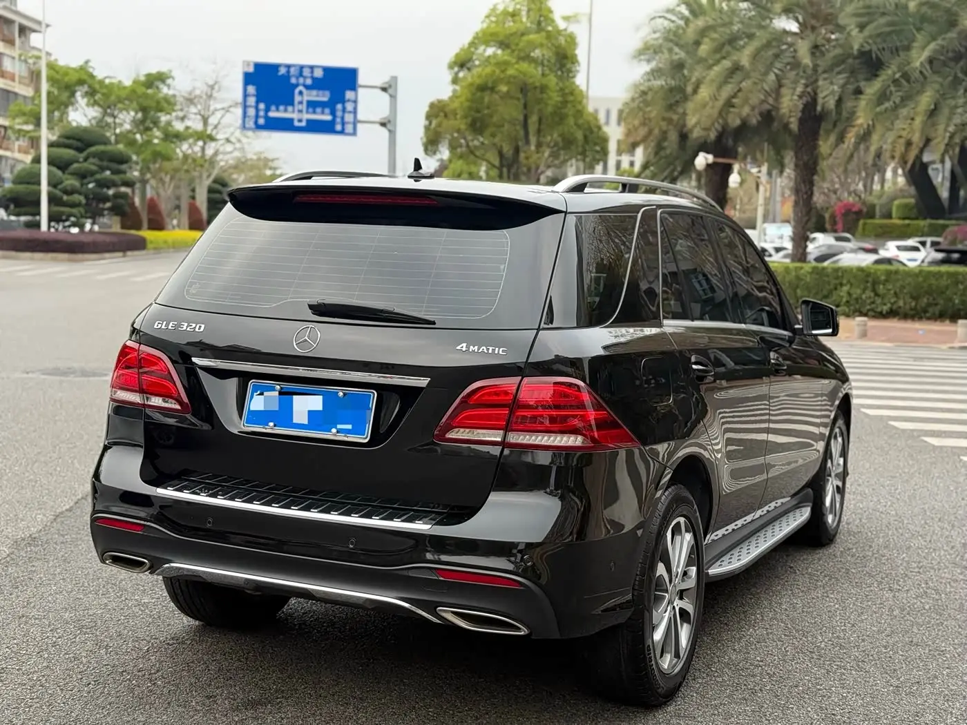 Mercedes-Benz GLE 2016 — Photo 7/9