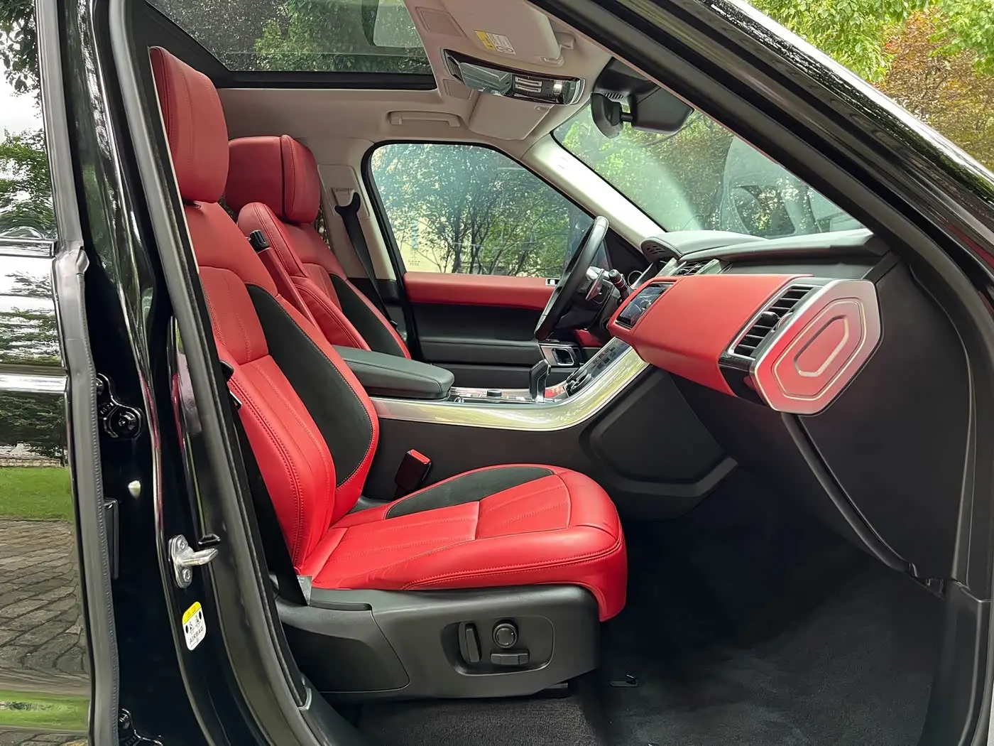 Land Rover Range Rover Sport 2022 — Photo 9/20