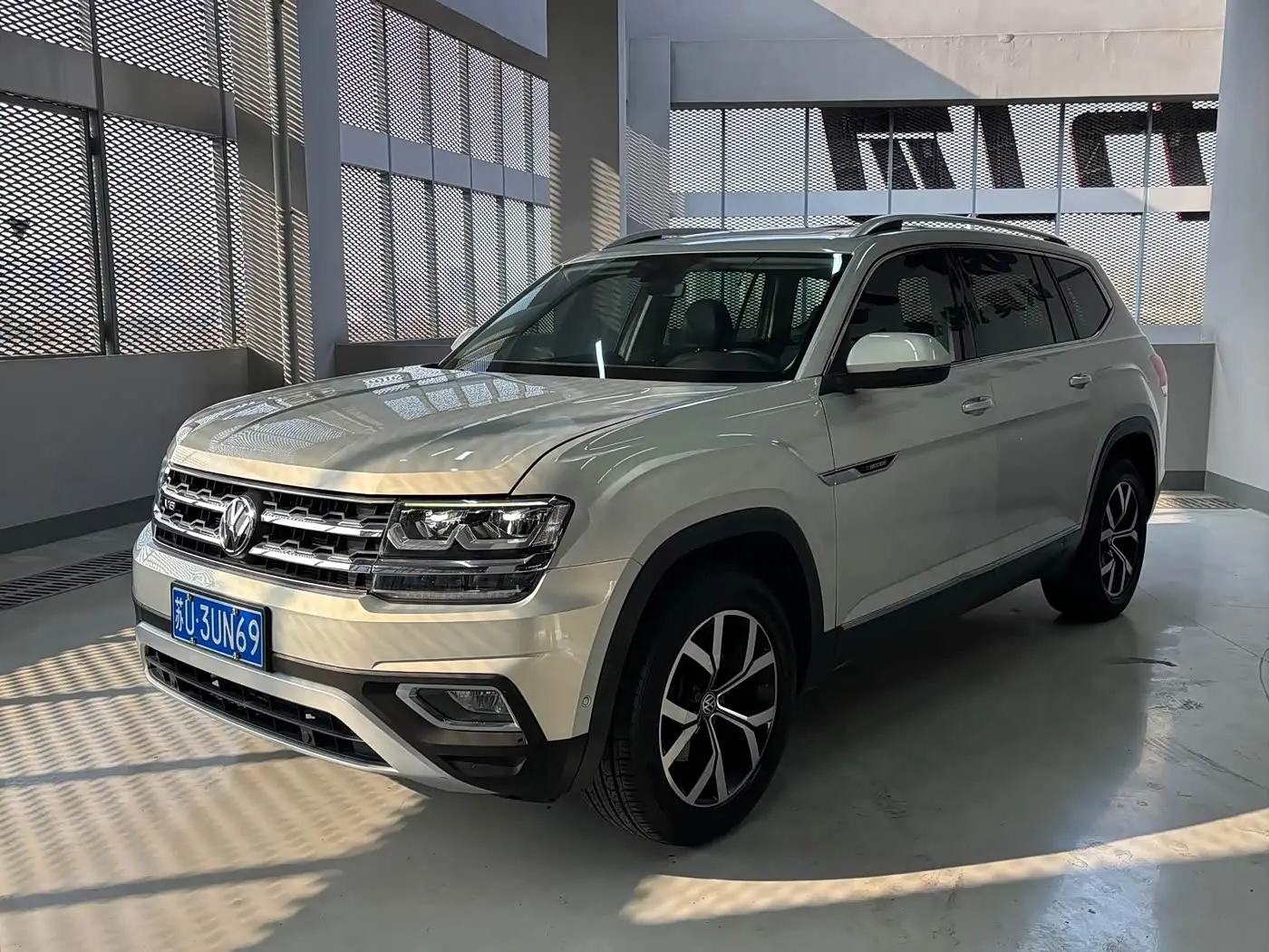 Volkswagen Teramont 2017 — Фото 1/15