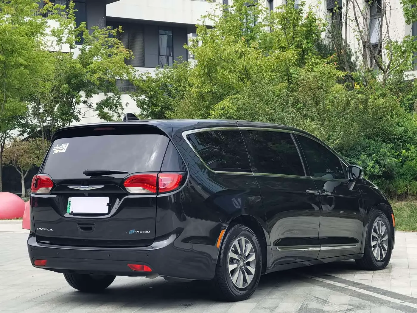 Chrysler Grand Caravan PHEV 2020 — Photo 7/19