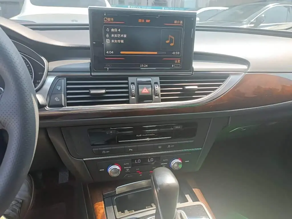 Audi A6L 2016 — Şəkil 13/20