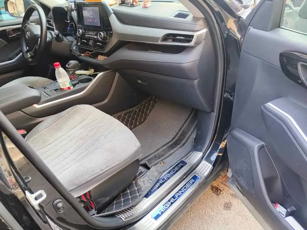 Toyota Highlander 2024 — Photo 13/13