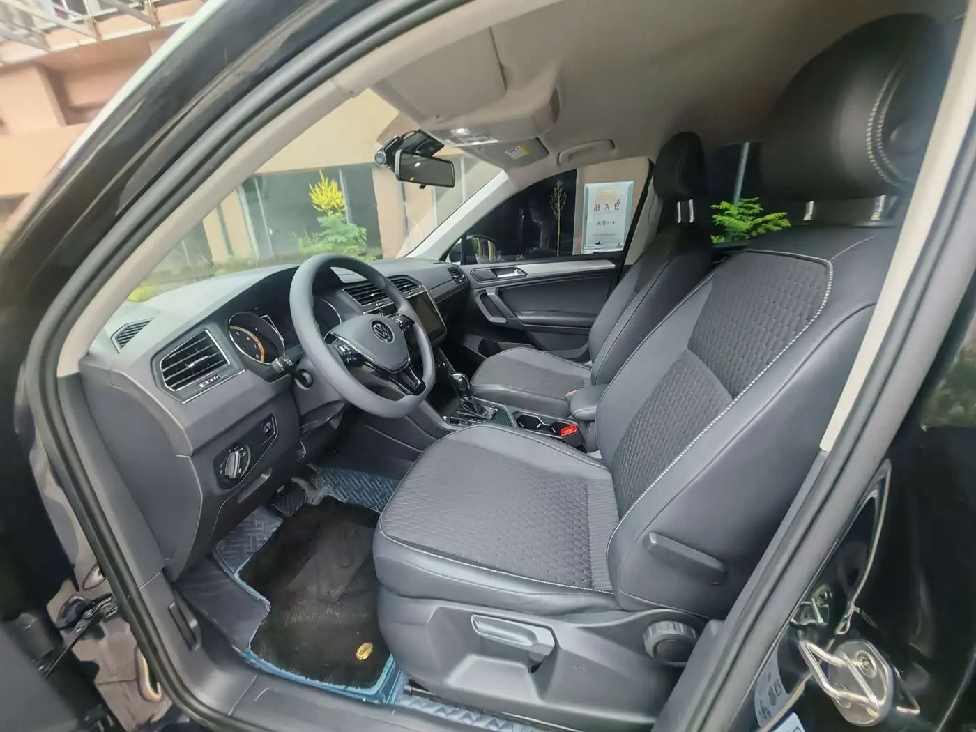 Volkswagen Tiguan L 2021 — Şəkil 4/9