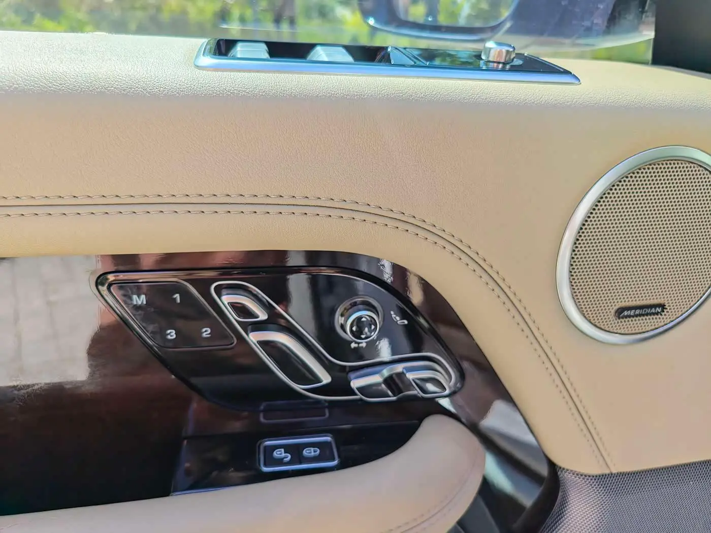 Land Rover Range Rover 2020 — Фото 8/14