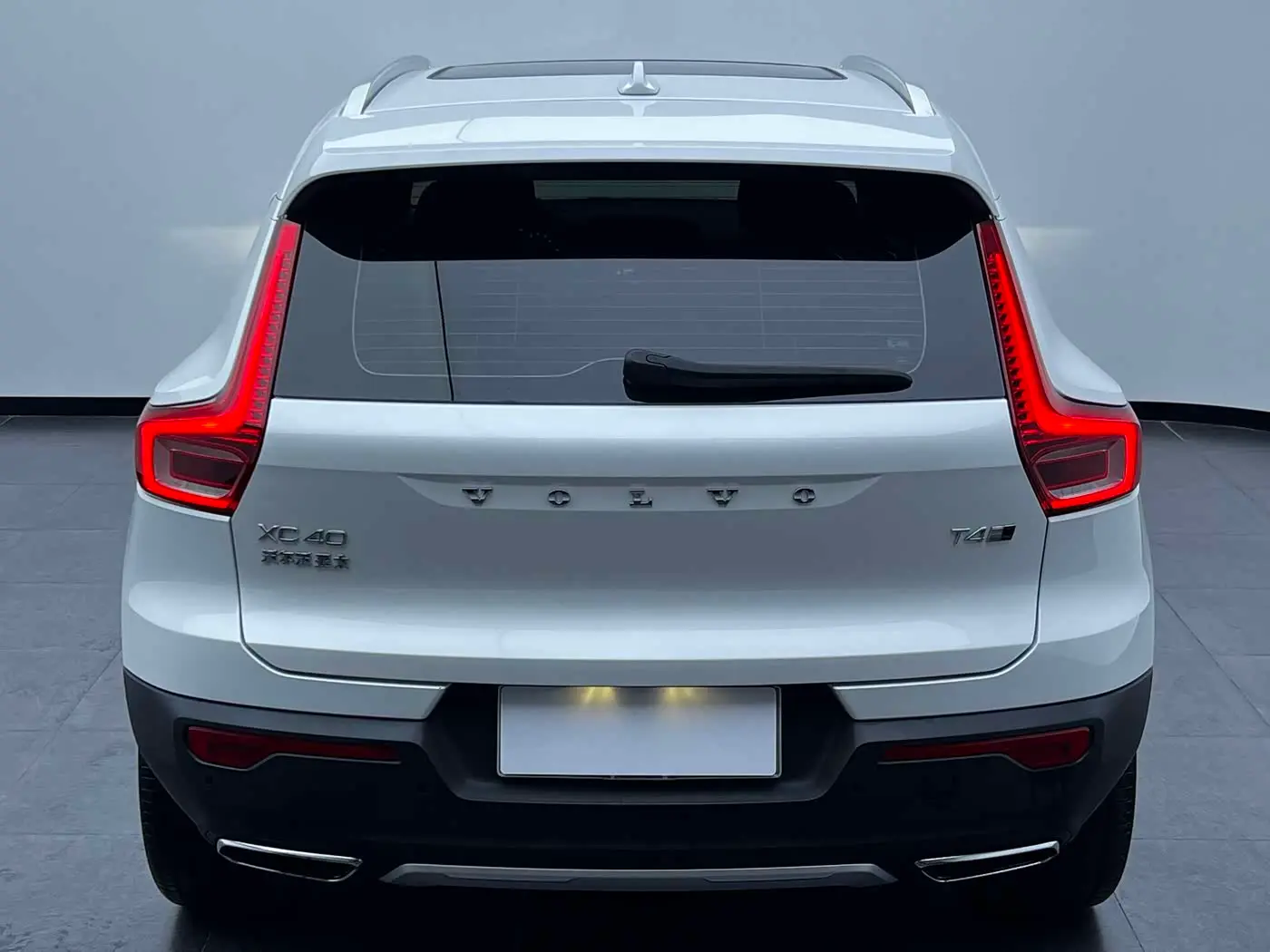Volvo XC40 2020 — Фото 6/20
