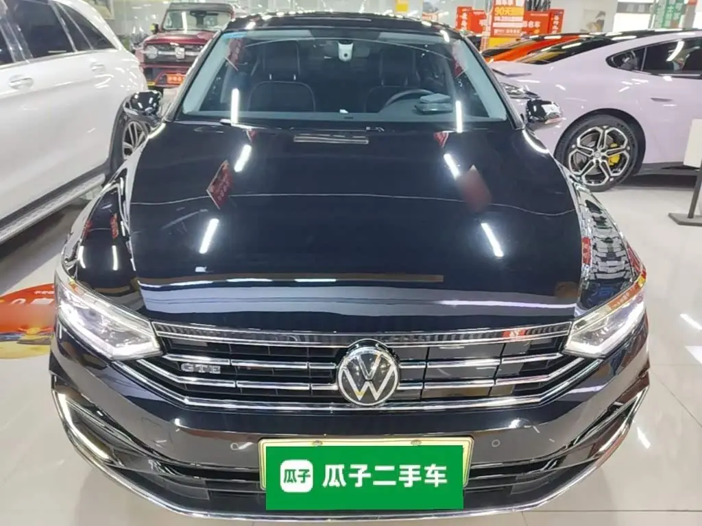 Volkswagen Magotan GTE Plug-in Hybrid 2023 — Photo 3/20