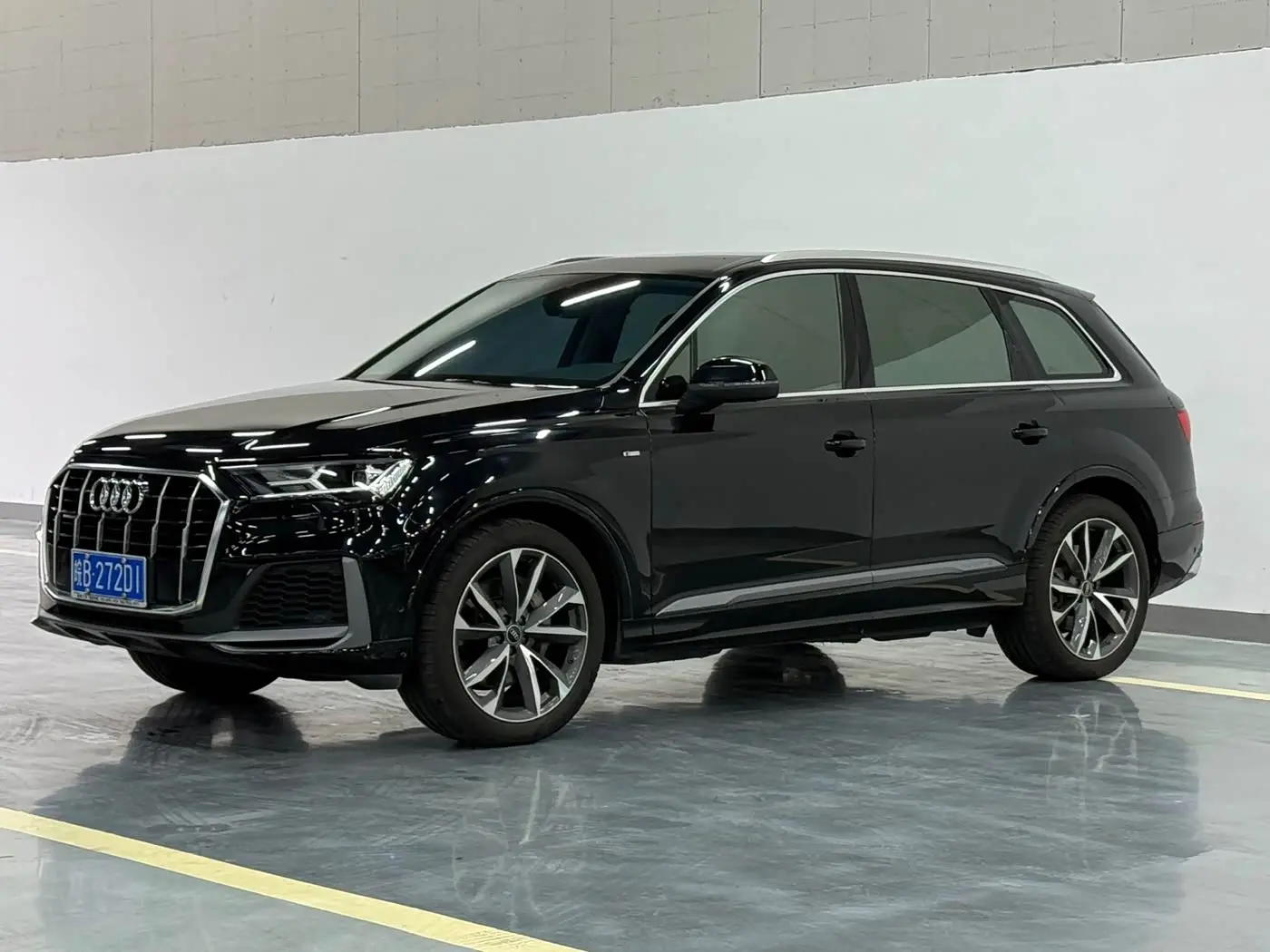 Audi Q7 2022 — Фото 3/10