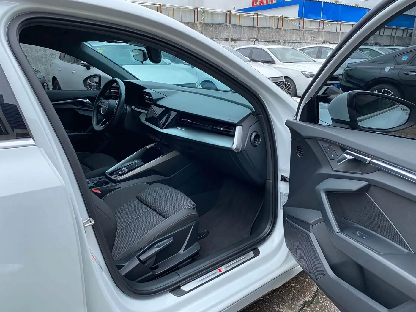 Audi A3 2021 — Photo 9/20