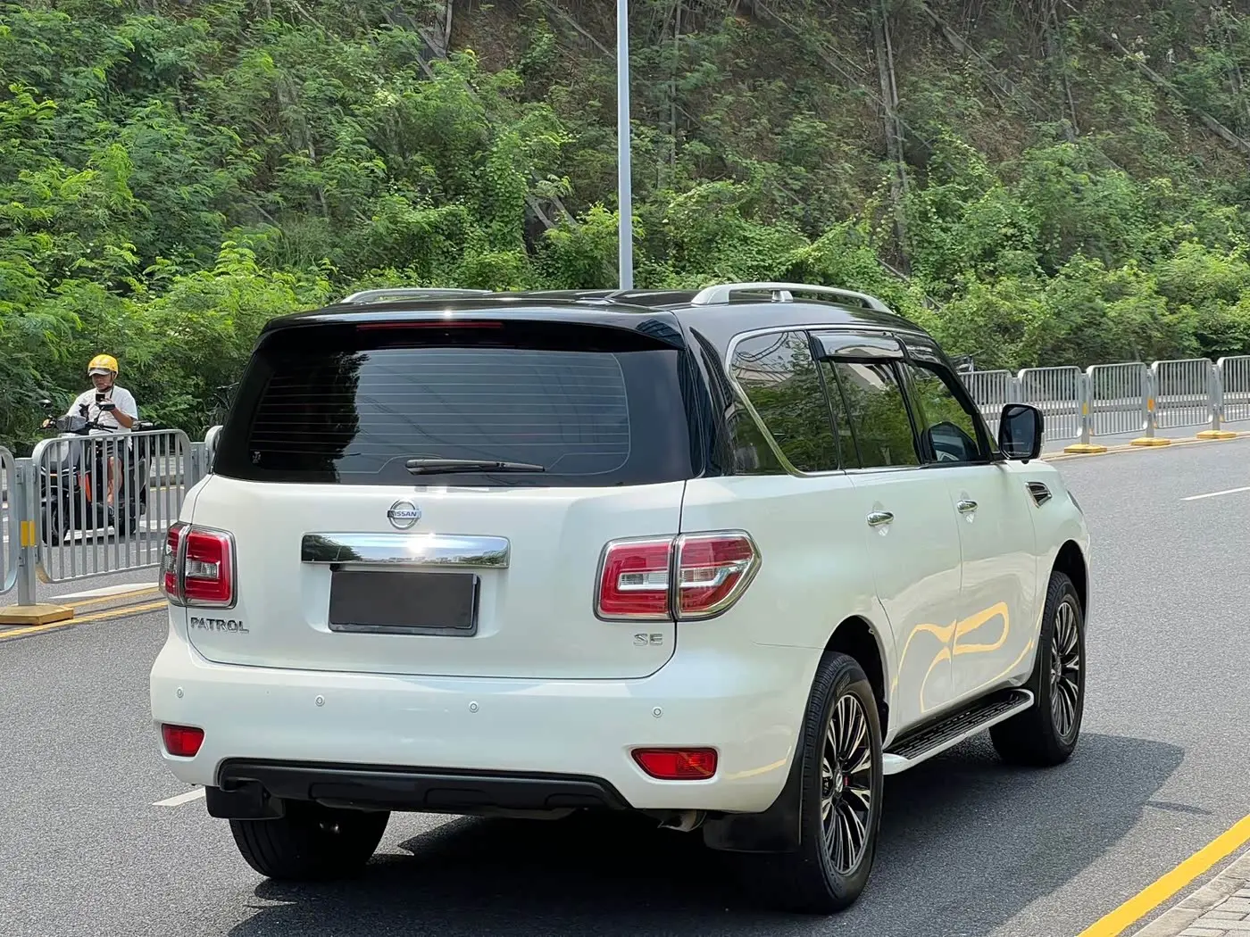 Nissan Patrol 2017 — Фото 13/18