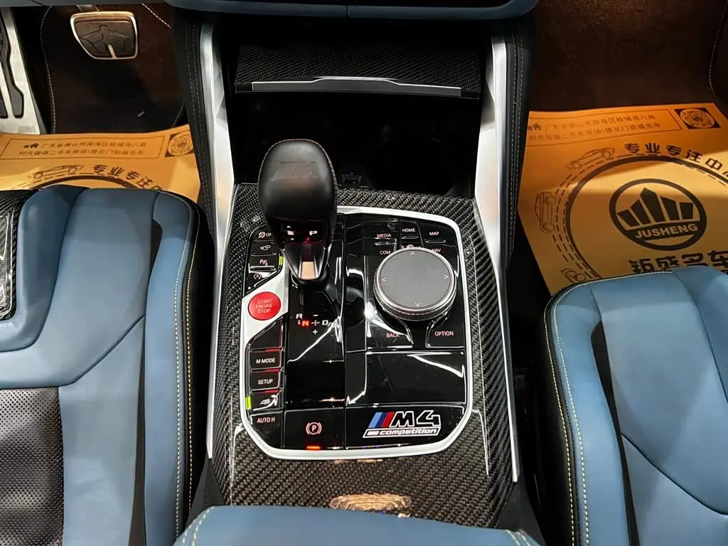 BMW M4 2022 — Фото 9/15