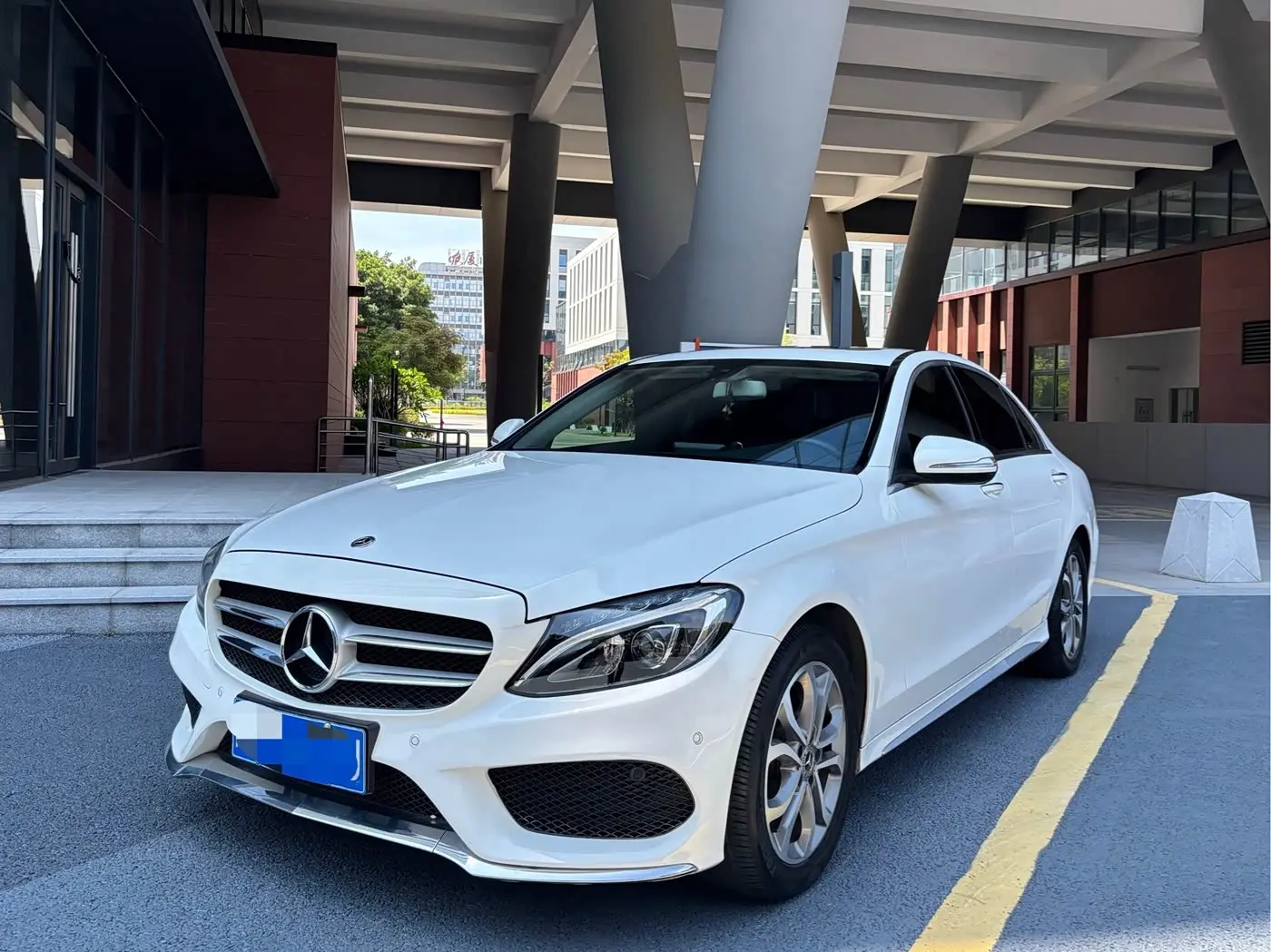 Mercedes-Benz C-Class 2018 — Şəkil 1/9