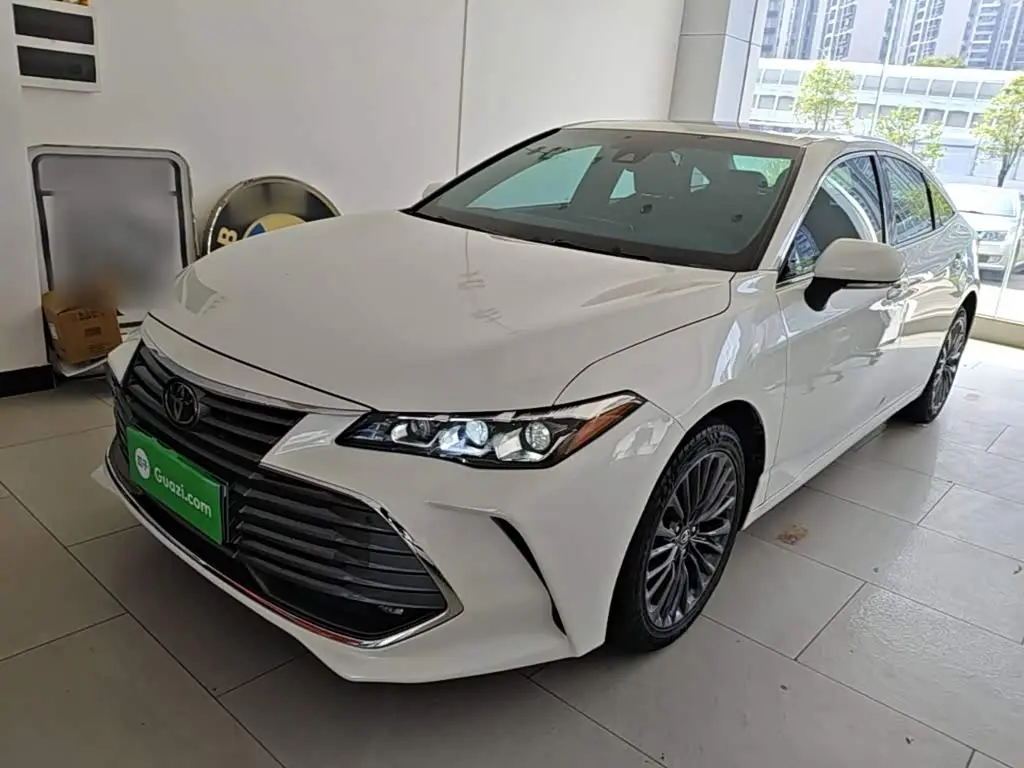 Toyota Avalon 2021 — Фото 1/20