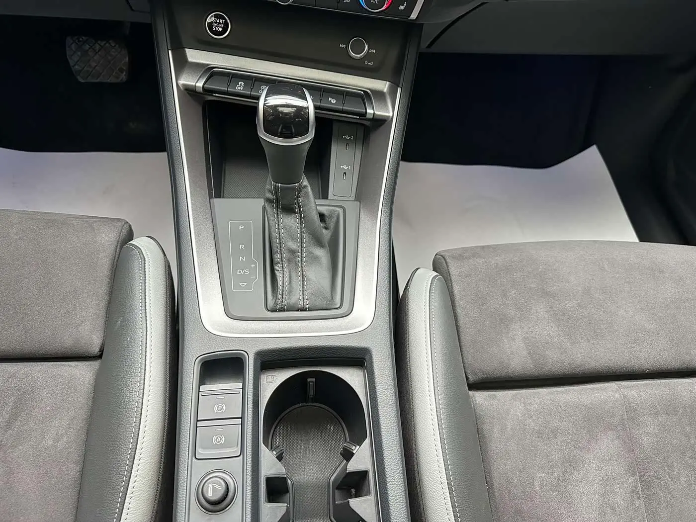Audi Q3 2022 — Photo 18/20