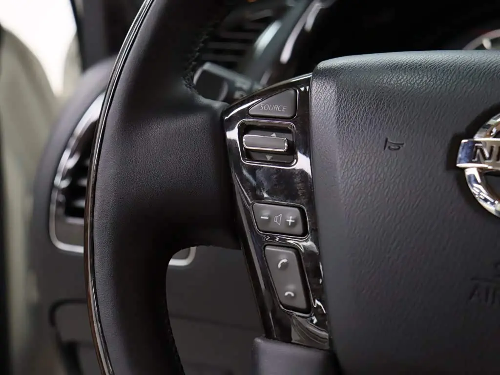 Nissan Patrol 2018 — Photo 16/20