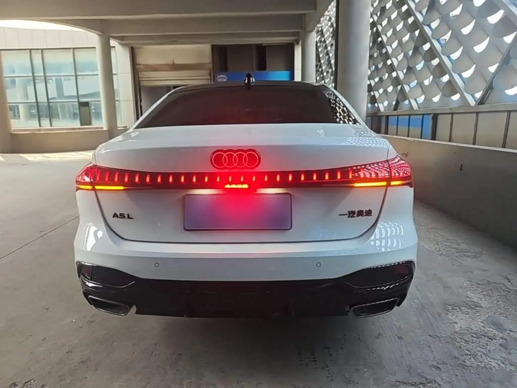 Audi A5L 2025 — Şəkil 6/20
