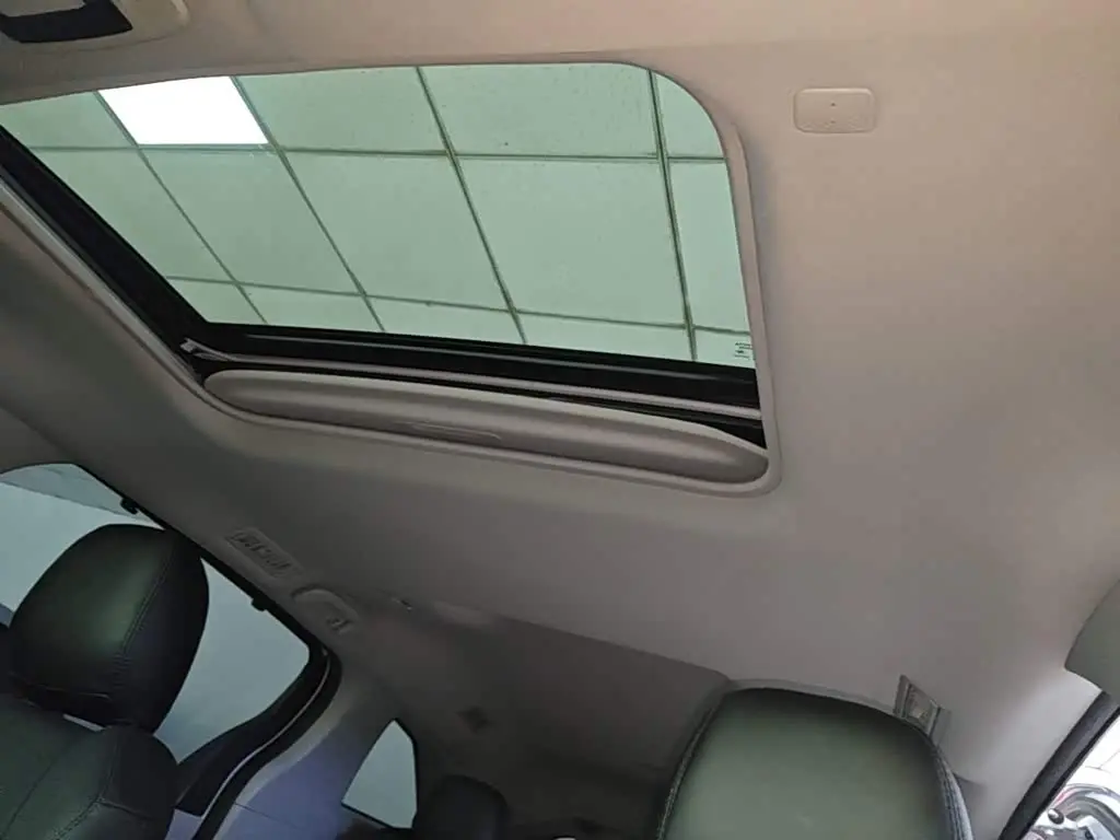Toyota Sienna 2023 — Photo 18/20