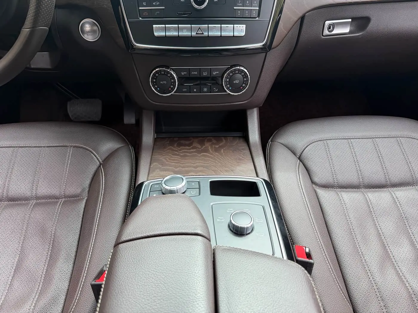 Mercedes-Benz GLE 2017 — Photo 6/11