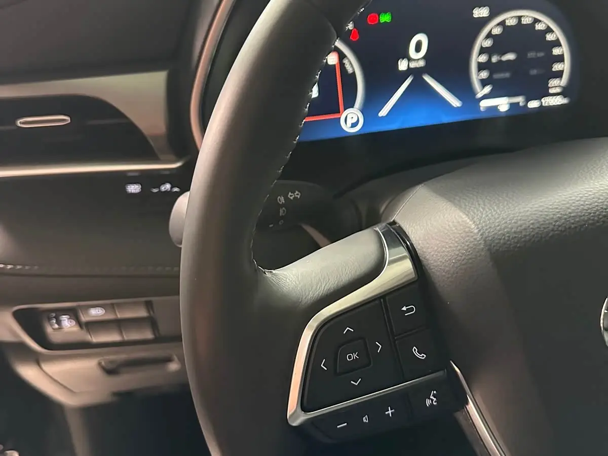Toyota Highlander 2025 — Фото 19/20