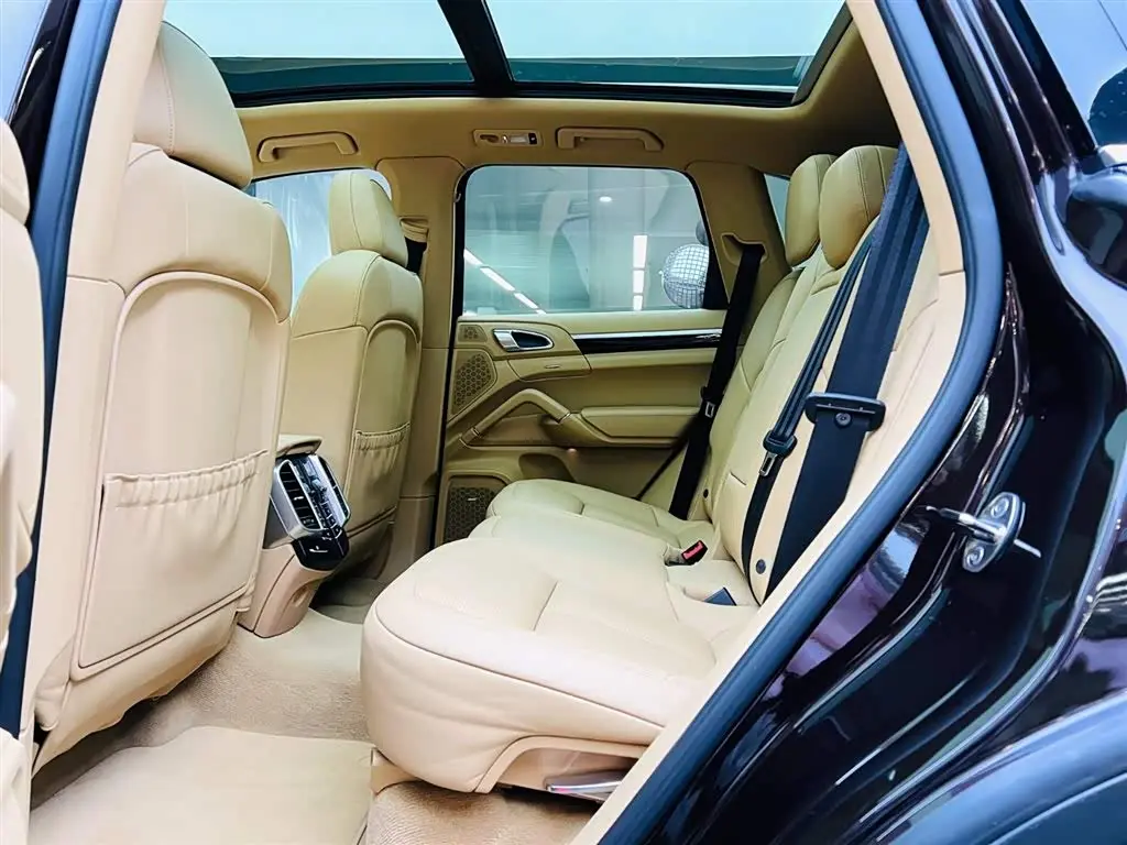 Porsche Cayenne 2015 — Photo 15/15
