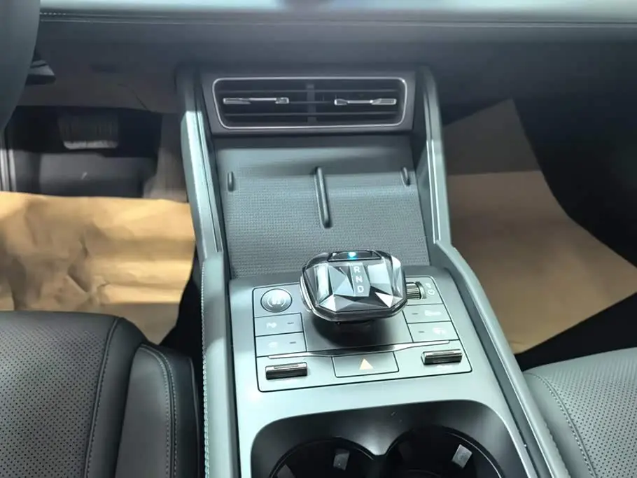 BYD Qin L 2025 — Photo 16/16
