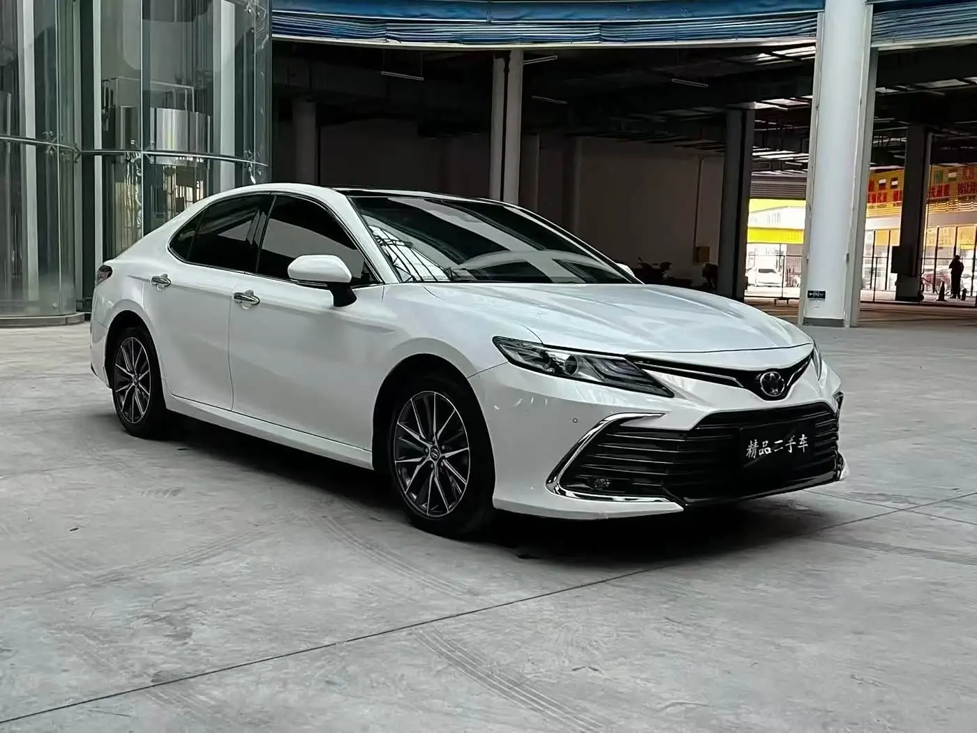 Toyota Camry 2022 — Photo 3/9