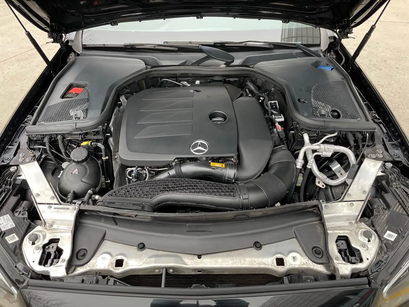 Mercedes-Benz E-Class 2021 — Фото 11/17