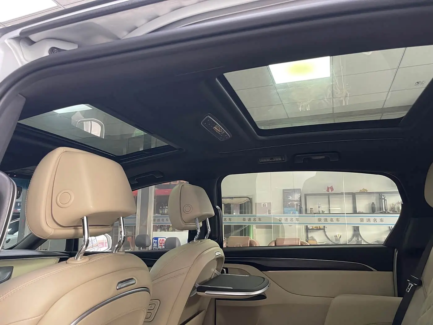 Buick GL8 2021 — Photo 11/14