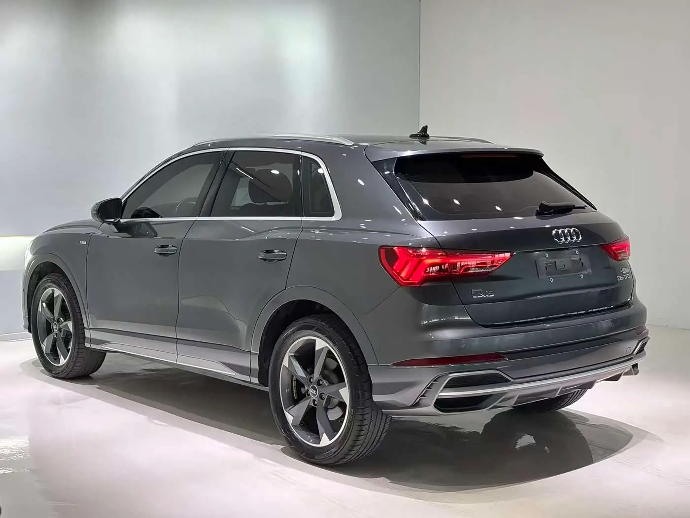 Audi Q3 2023 — Photo 6/20