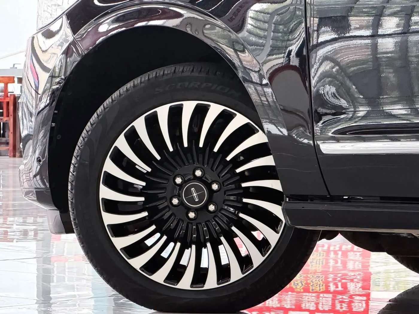 Lincoln Navigator 2022 — Фото 7/20