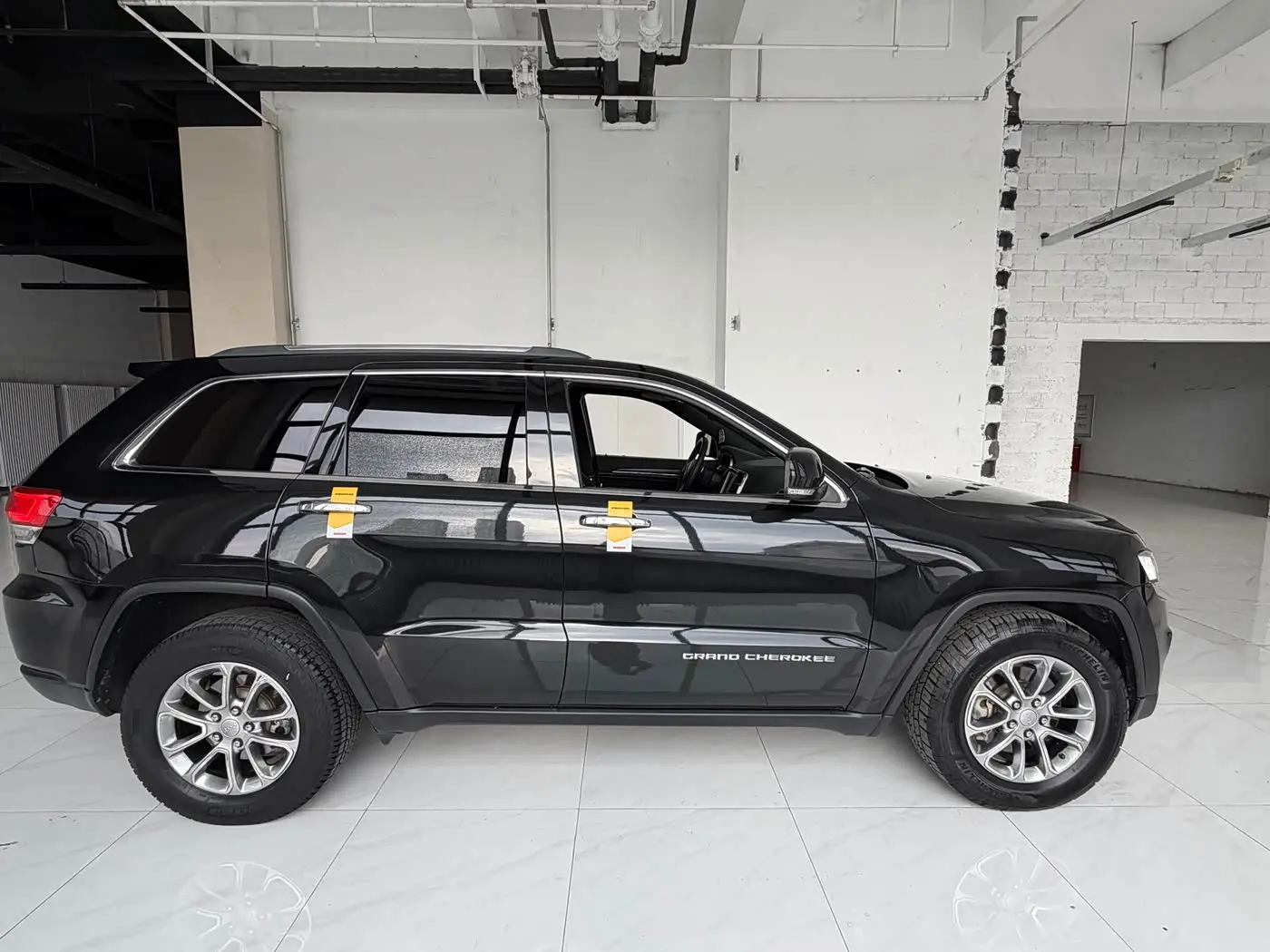 Jeep Grand Cherokee 2017 — Фото 4/10