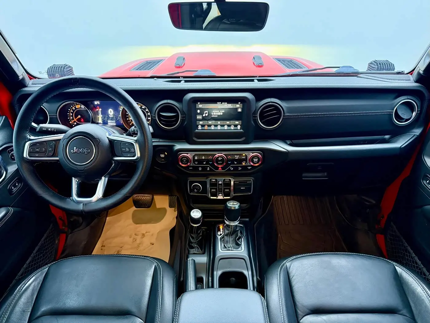 Jeep Wrangler 2020 — Фото 9/18