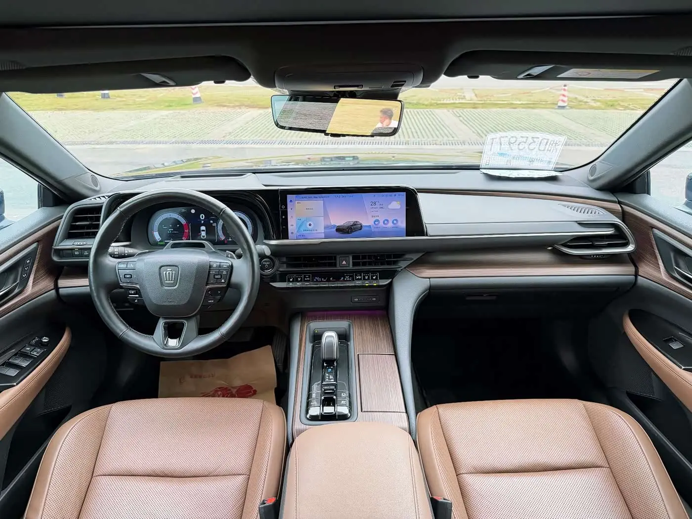 Toyota Crown 2024 — Photo 10/18