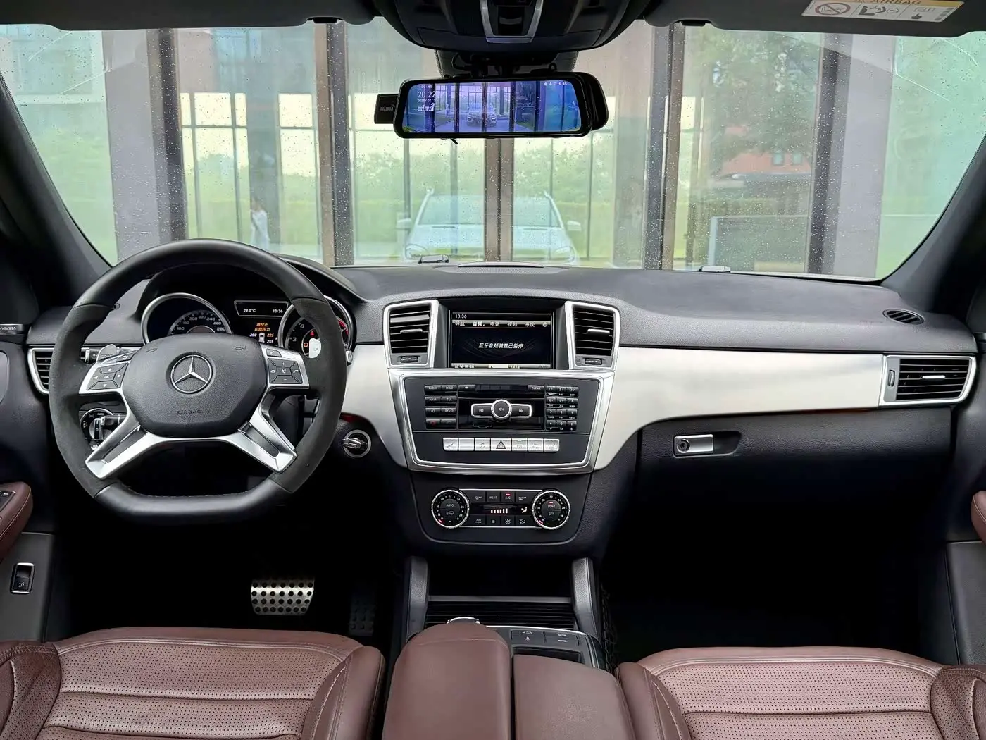 Mercedes-Benz M-Class AMG 2015 — Фото 10/20