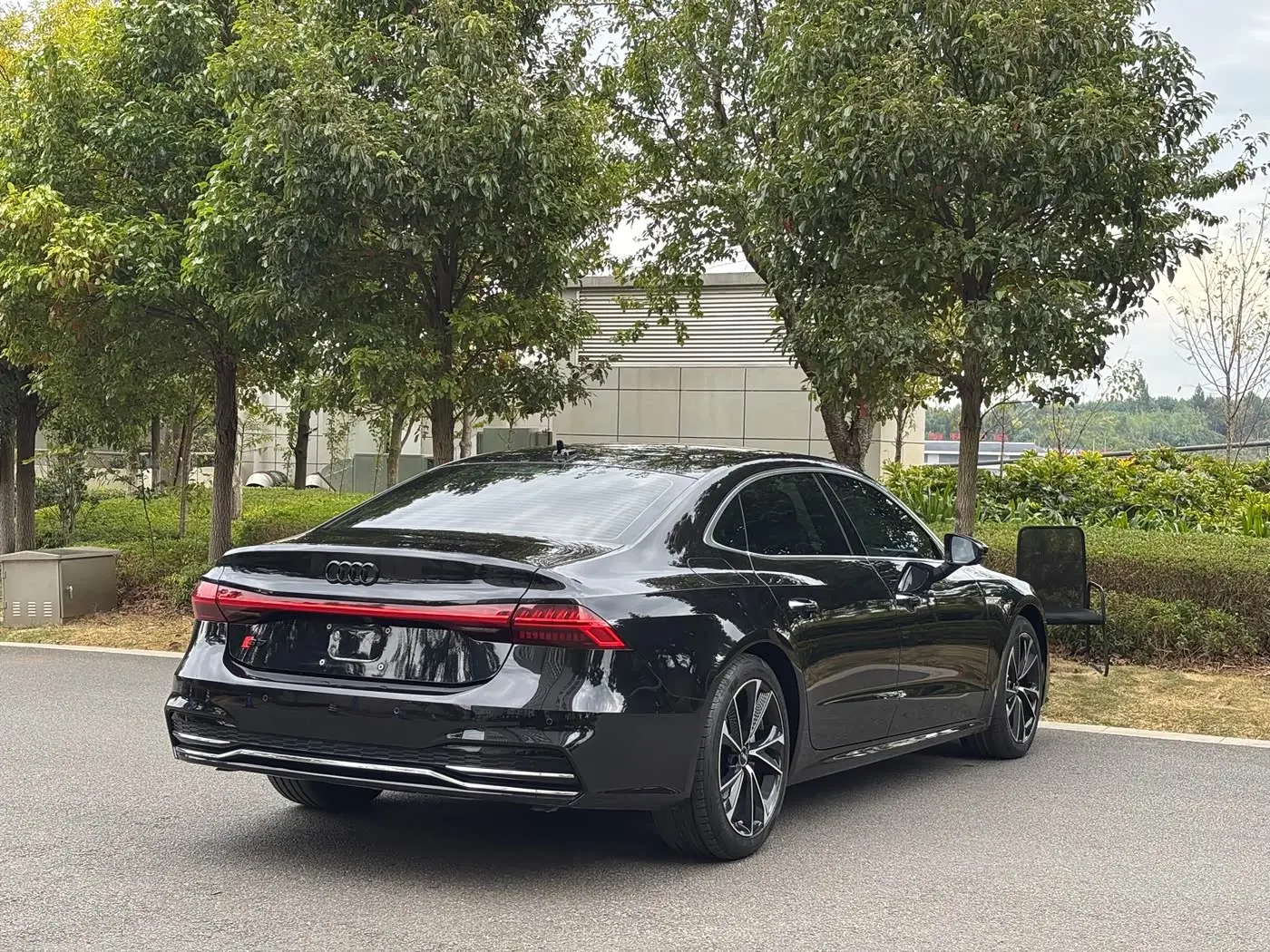 Audi A7L 2024 — ფოტო 5/20