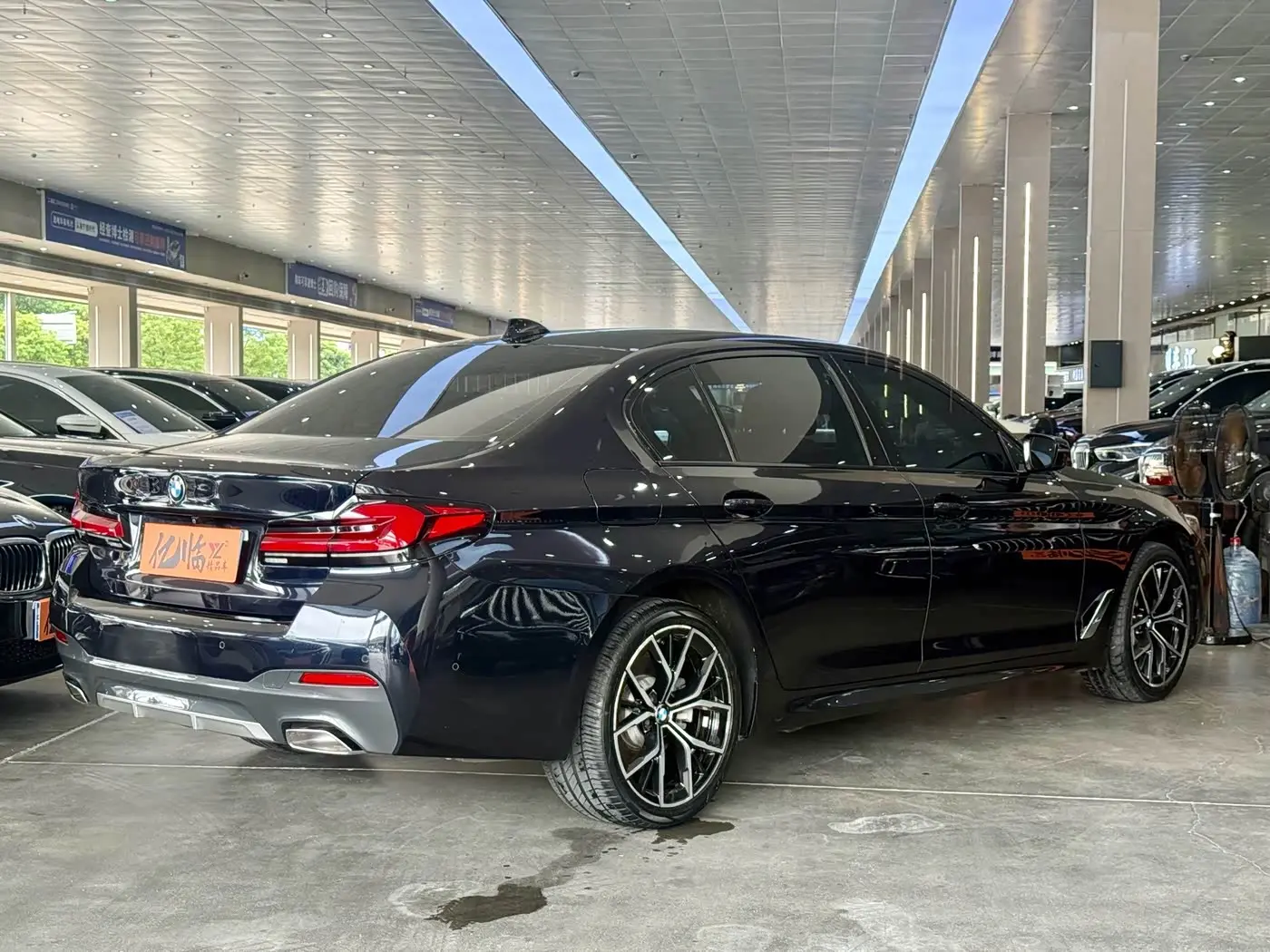 BMW 5 Series 2021 — Photo 17/17