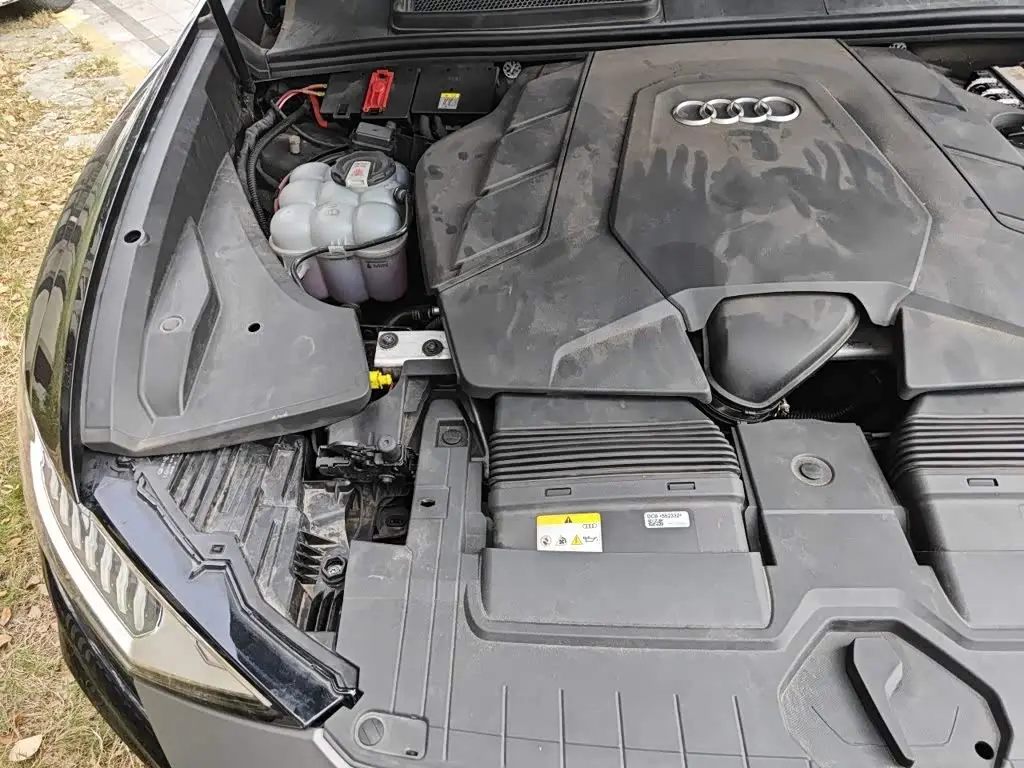 Audi Q8 2023 — Şəkil 20/20