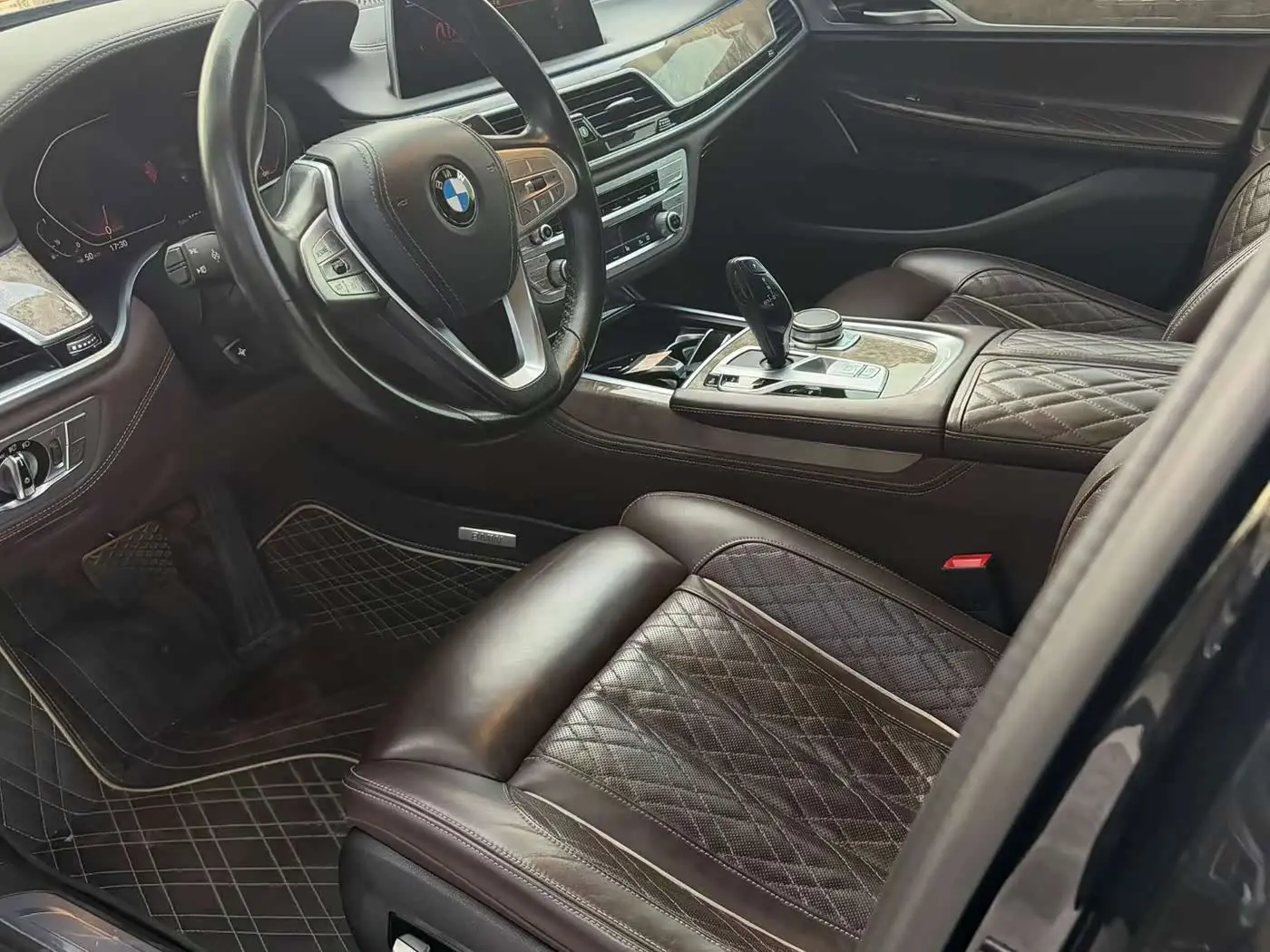 BMW 7 Series 2022 — Photo 4/7