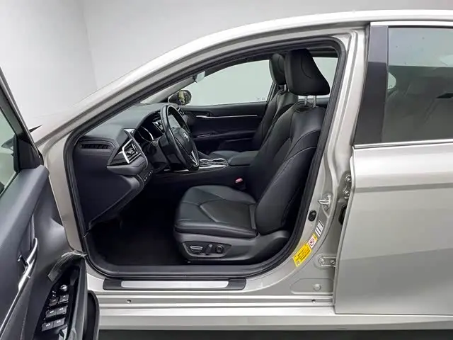 Toyota Camry 2019 — Фото 13/19