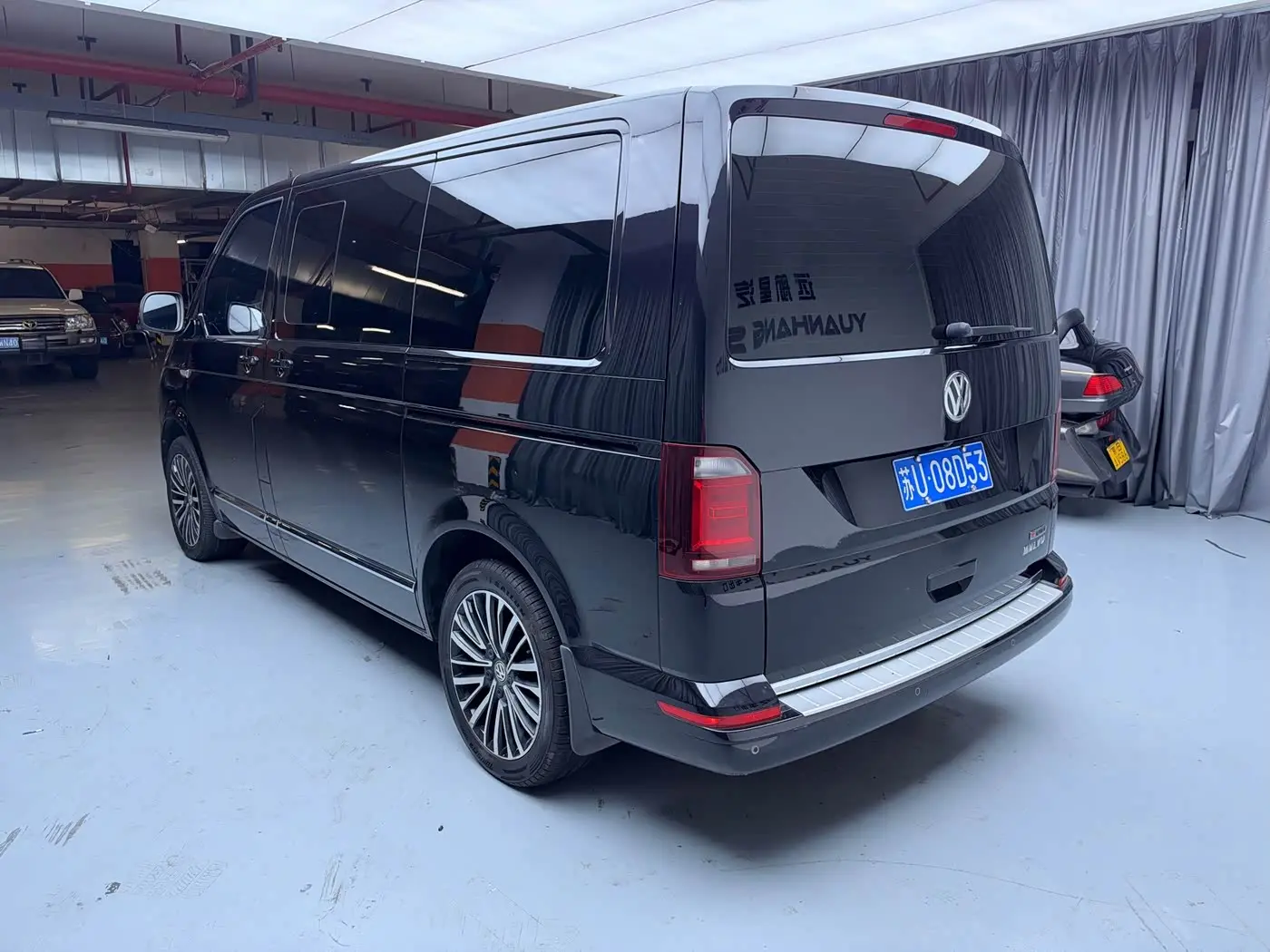 Volkswagen Multivan 2019 — Photo 9/9