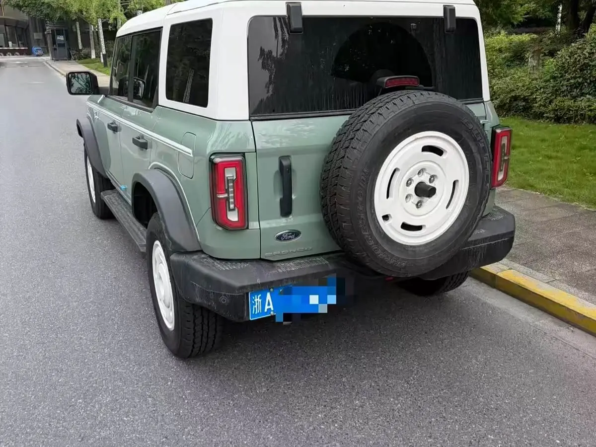 Ford Bronco 2026 — Photo 3/11