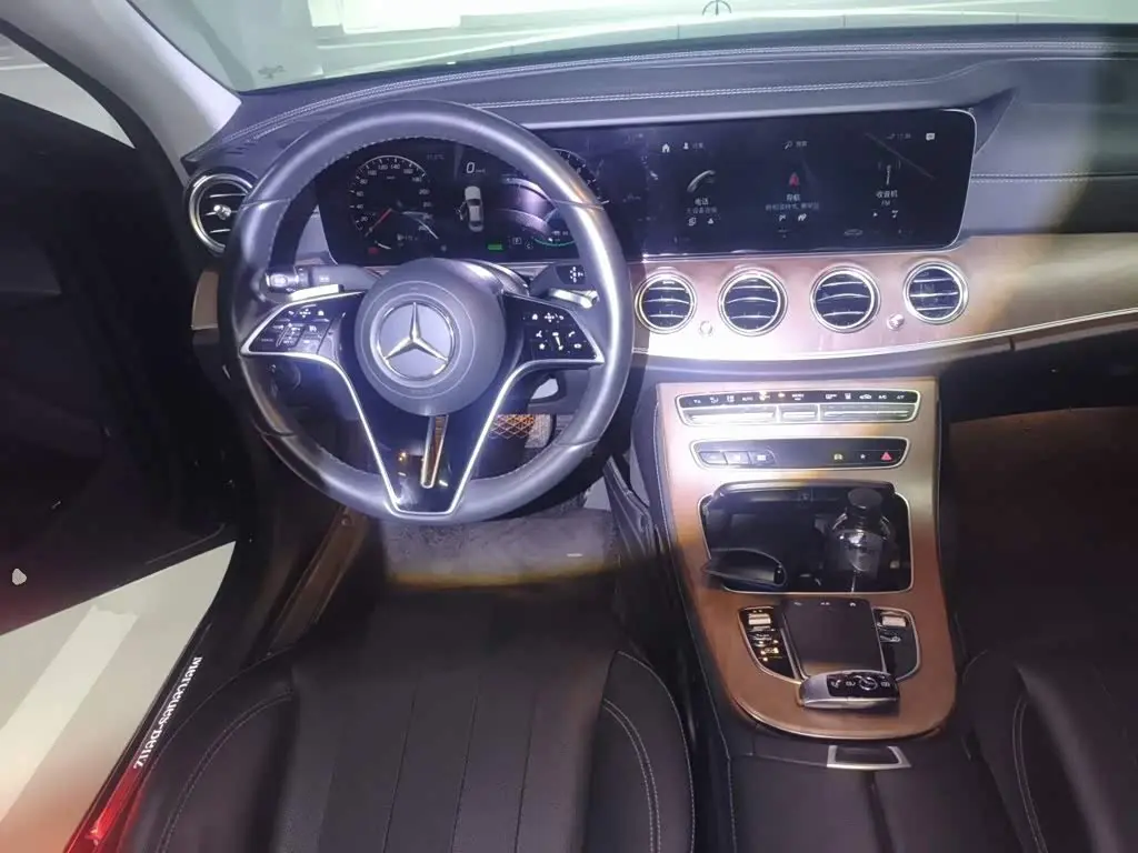 Mercedes-Benz E-Class New Energy 2021 — Photo 11/20