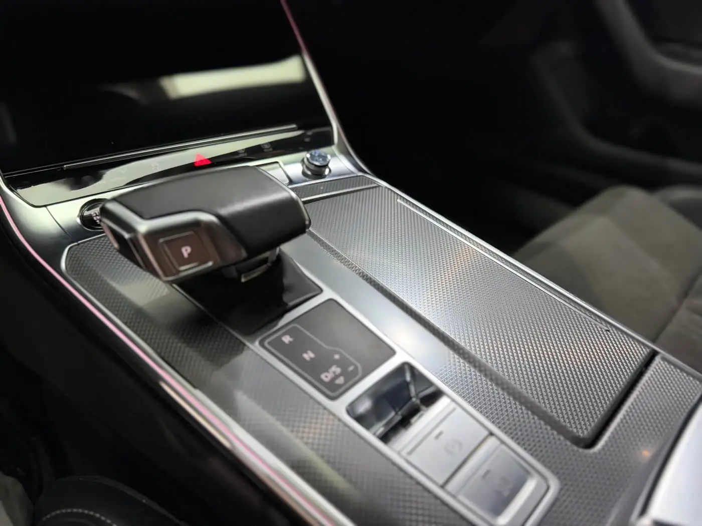 Audi A6L 2024 — Şəkil 6/17