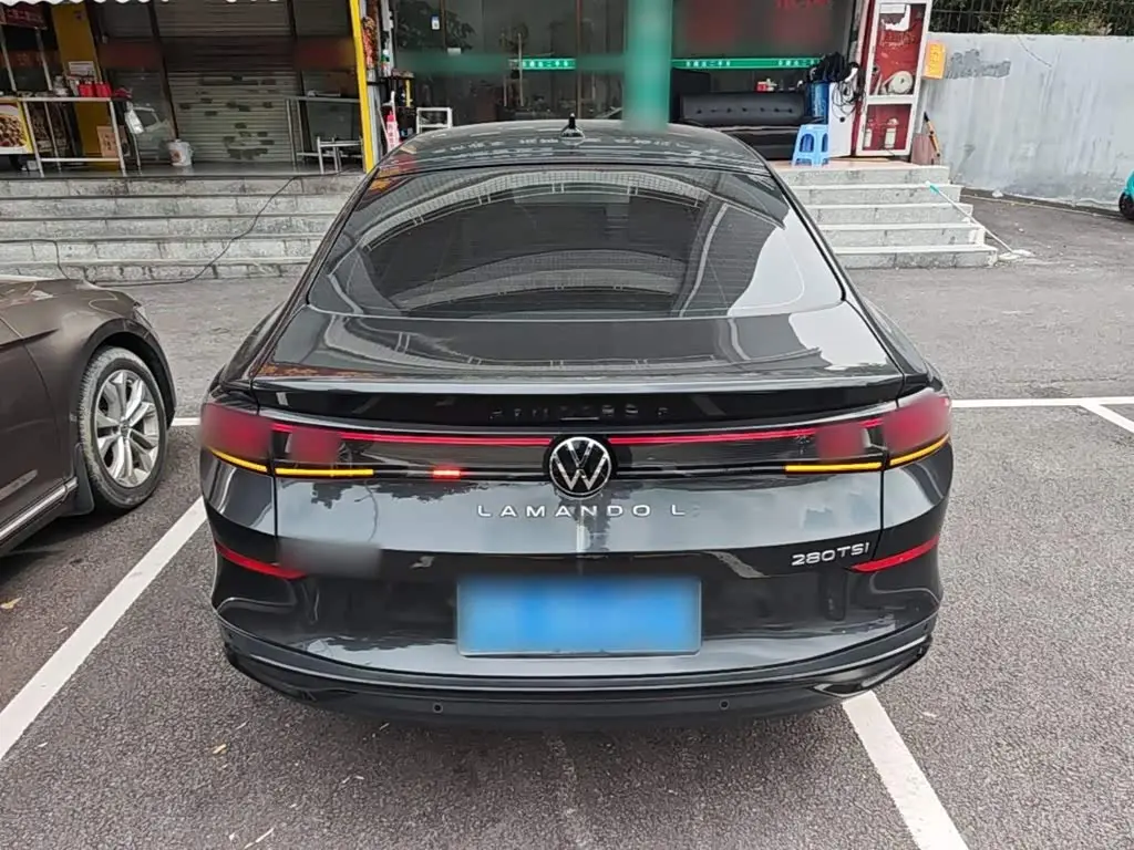 Volkswagen Lamando 2023 — Photo 6/20