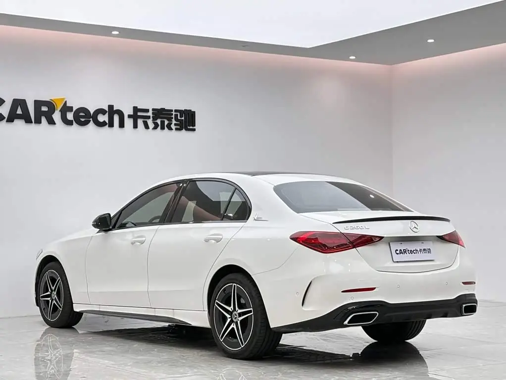 Mercedes-Benz C-Class 2024 — Photo 3/20