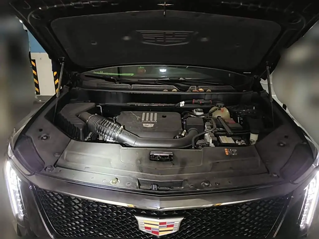 Cadillac XT5 2025 — Photo 3/13