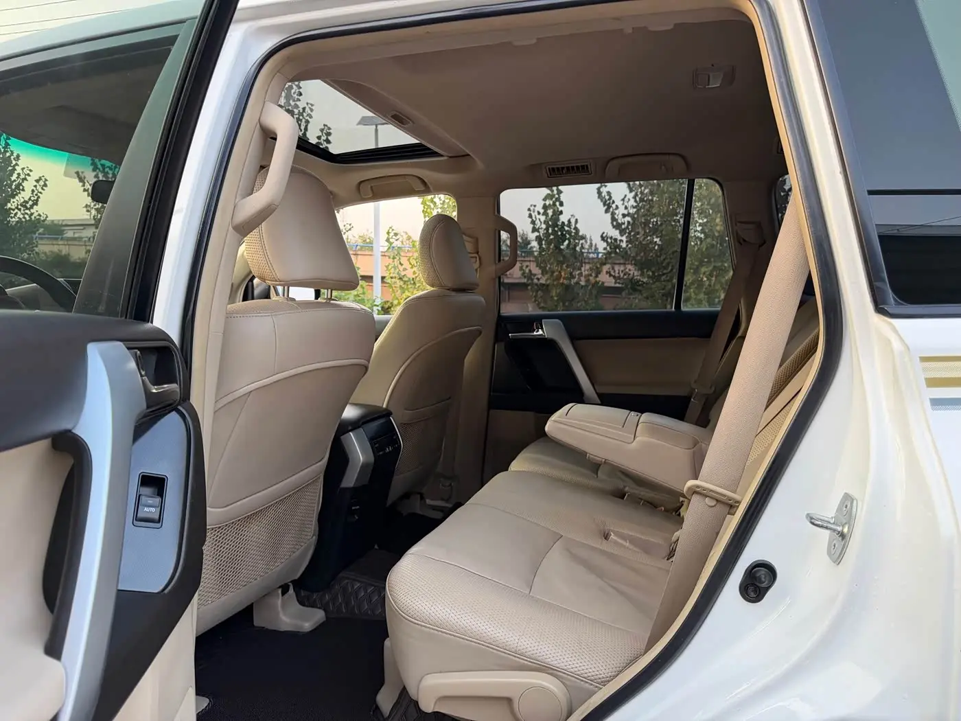 Toyota Prado 2012 — Şəkil 7/11