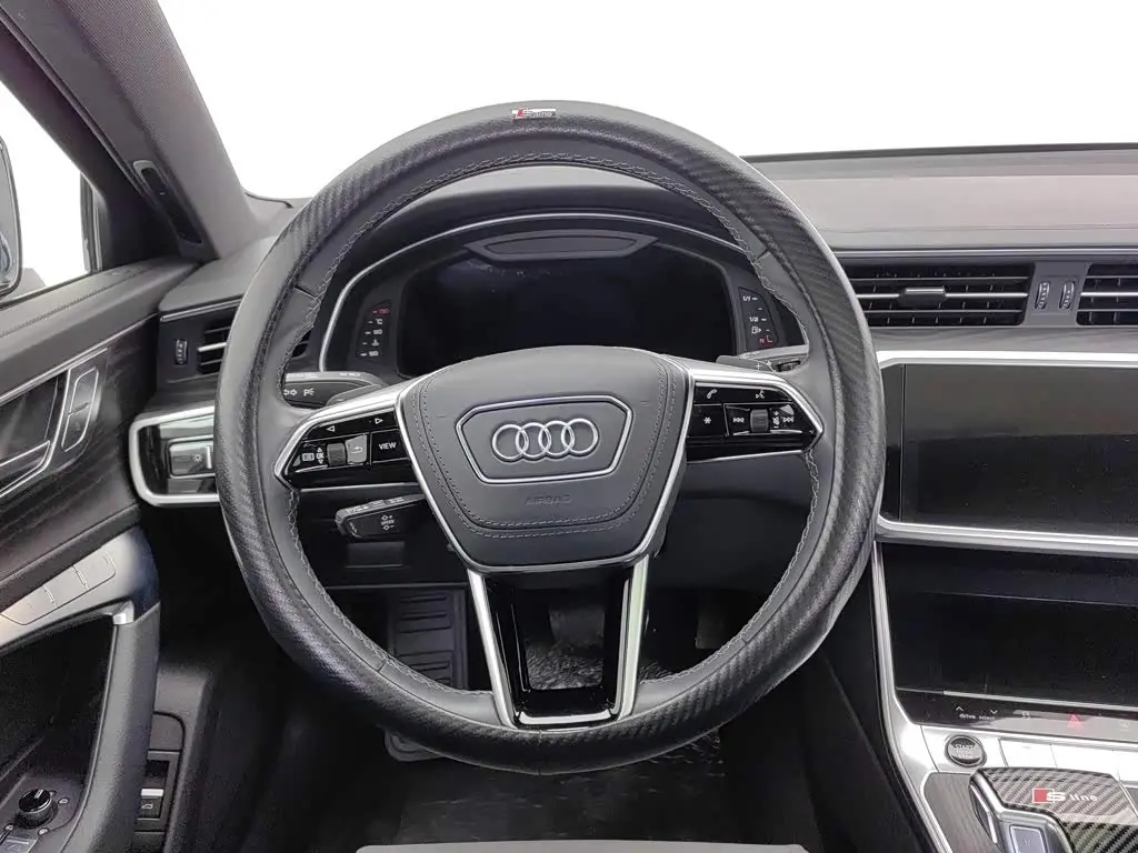 Audi A6L 2024 — Фото 11/20