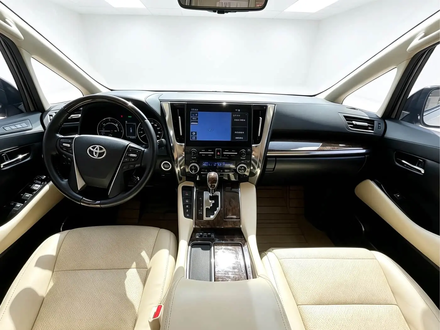 Toyota Alphard 2020 — Photo 9/16