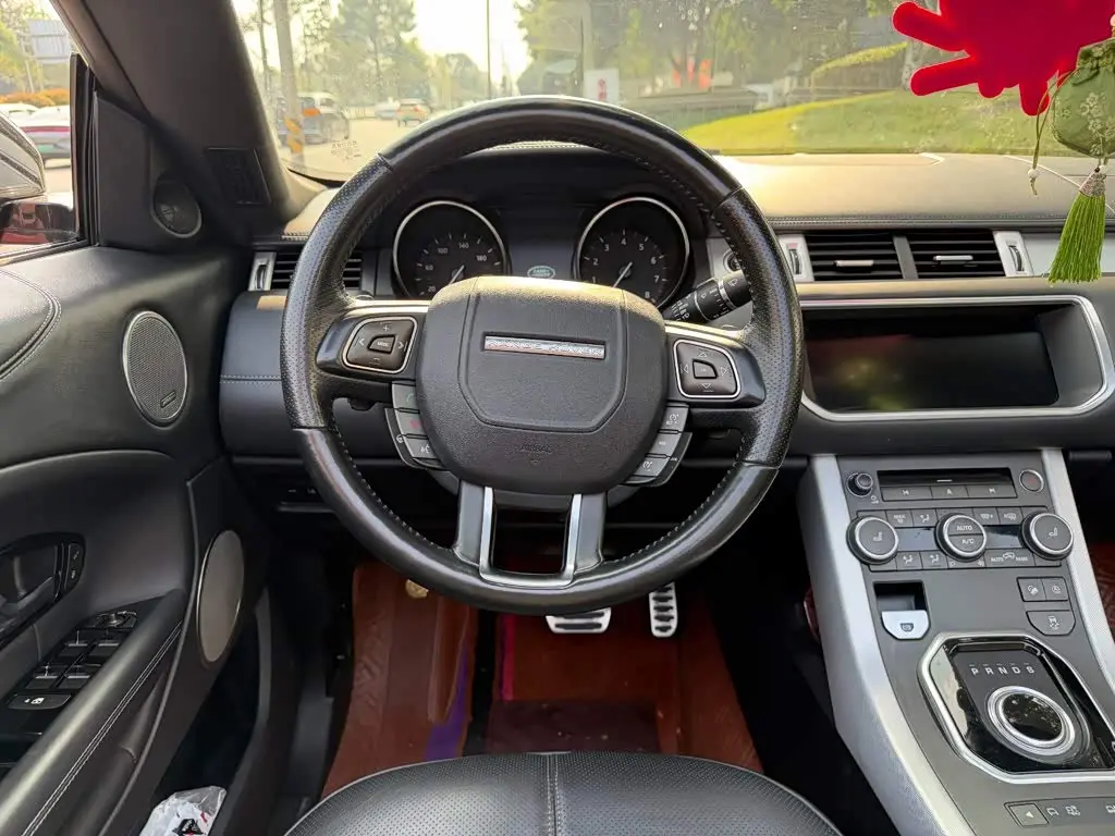 Land Rover Range Rover Evoque 2019 — Photo 12/12
