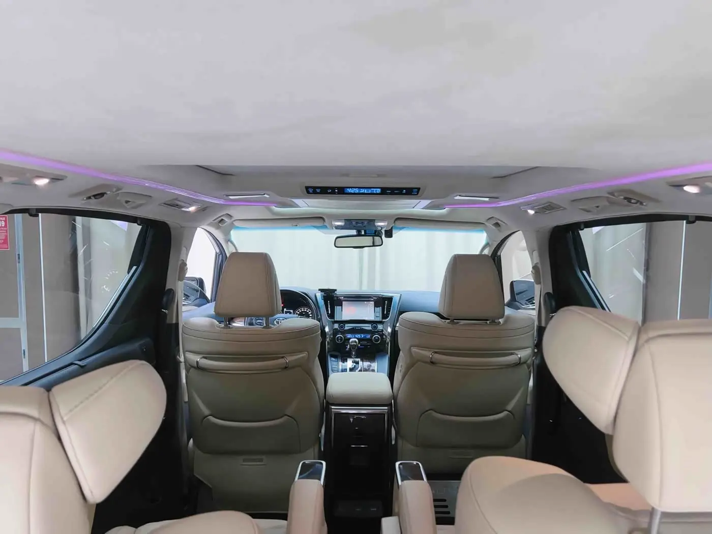 Toyota Alphard 2019 — Şəkil 13/20
